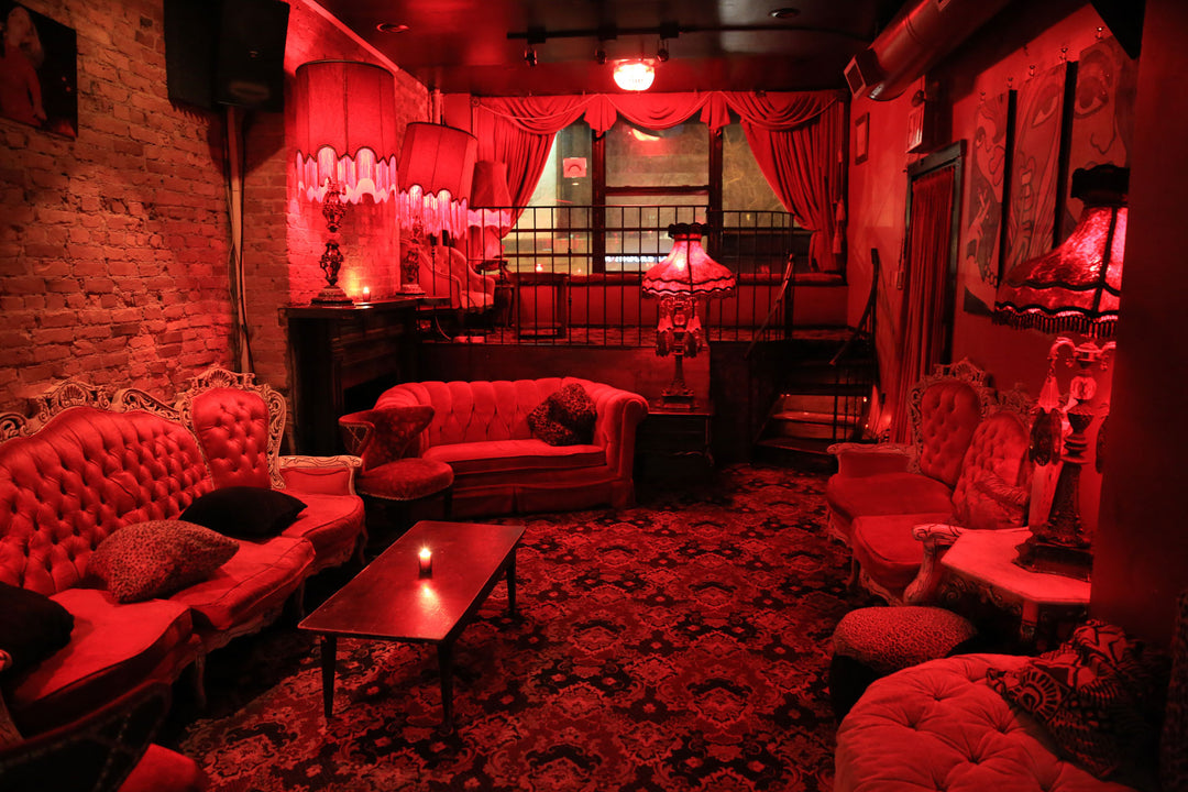 Sexy Red Bars Around The World