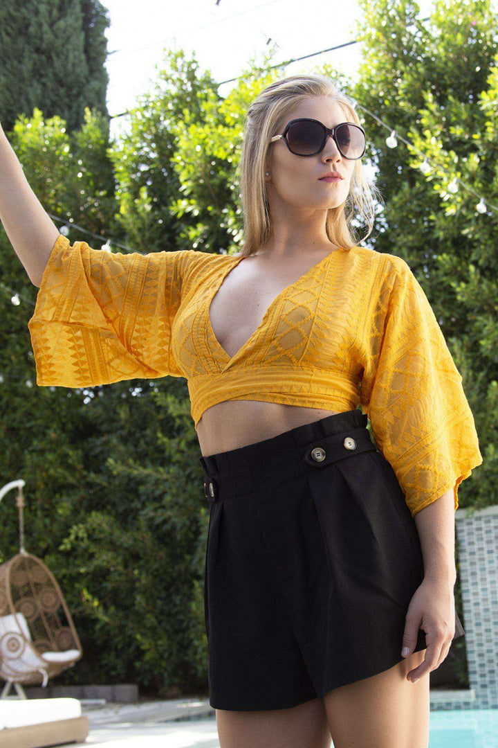Tortoise Button High-Waist Shorts Black