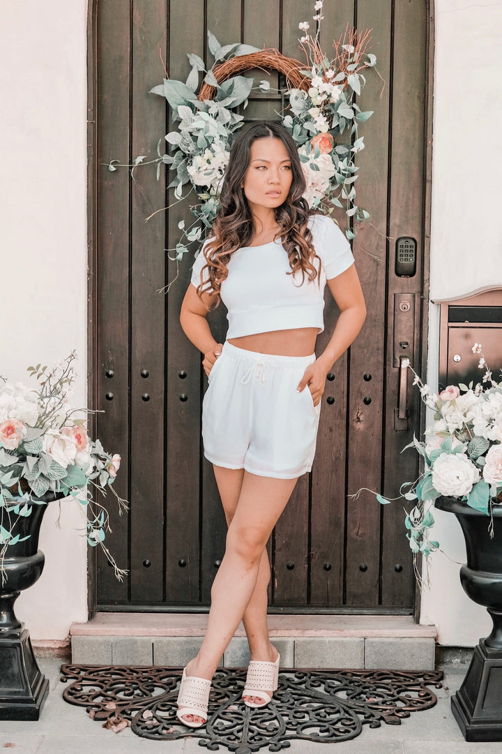 White Shorts with Pockets