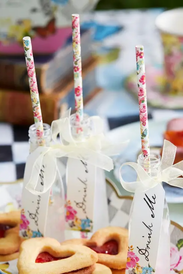 Alice in Wonderland &