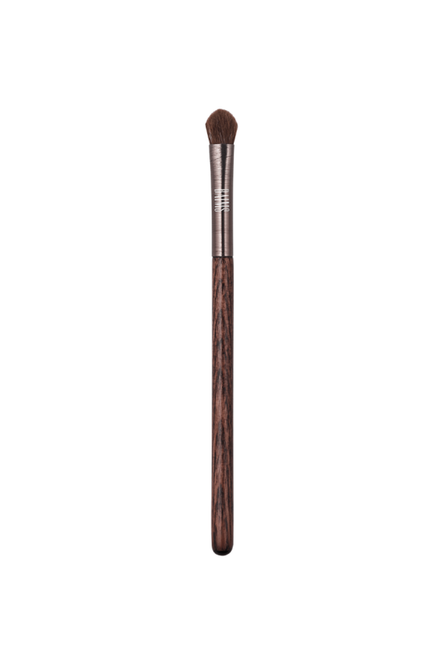 Eyeshadow Brush with Wooden Handle