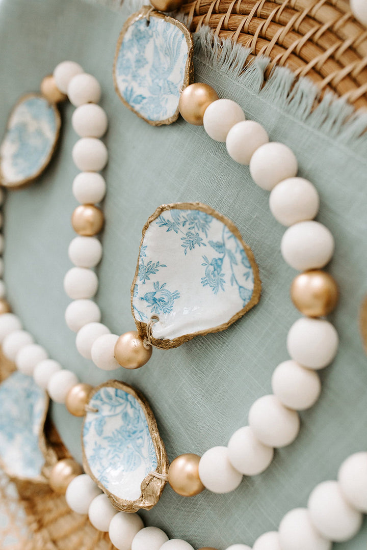 Decoupage Oyster Garland