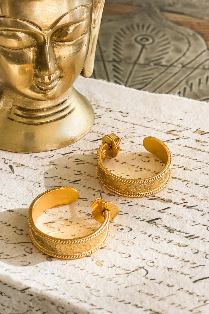 Estela Medium Hoop Earrings